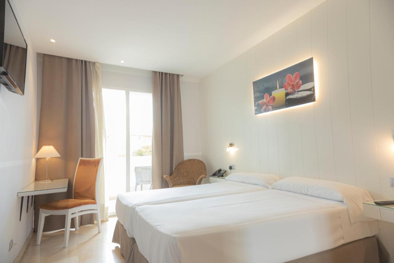 Hotel Oasis Kordoba Bagian luar foto