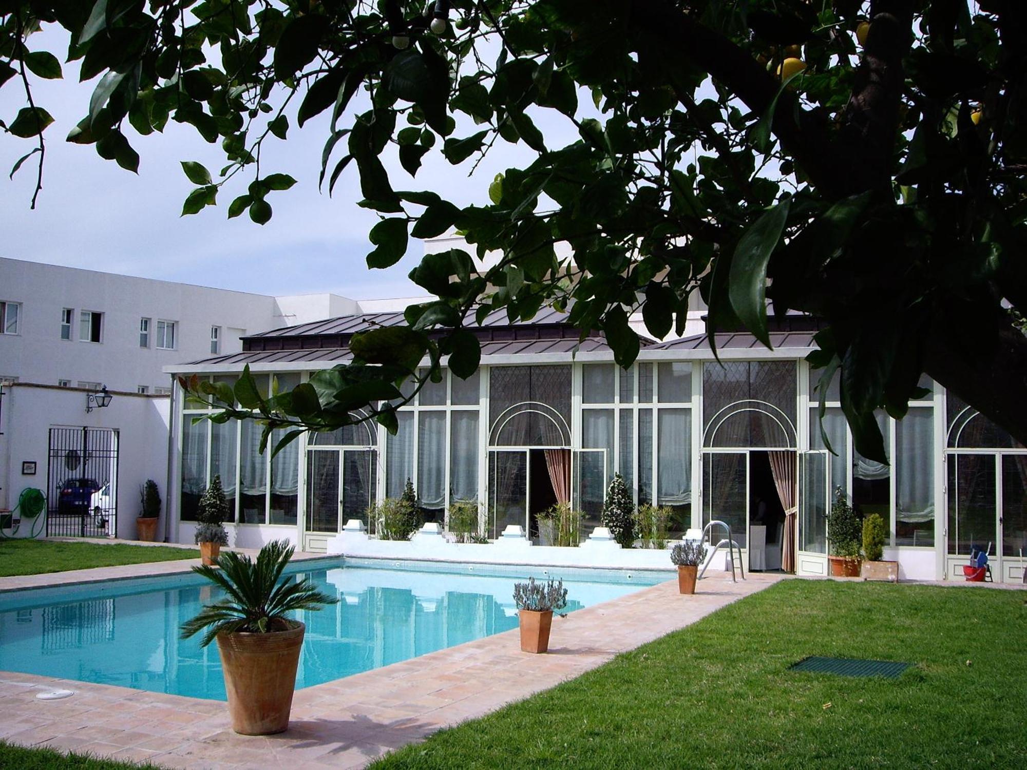 Hotel Oasis Kordoba Bagian luar foto