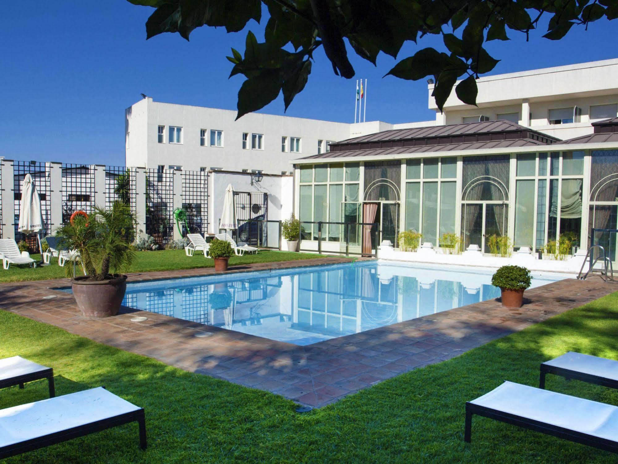 Hotel Oasis Kordoba Bagian luar foto